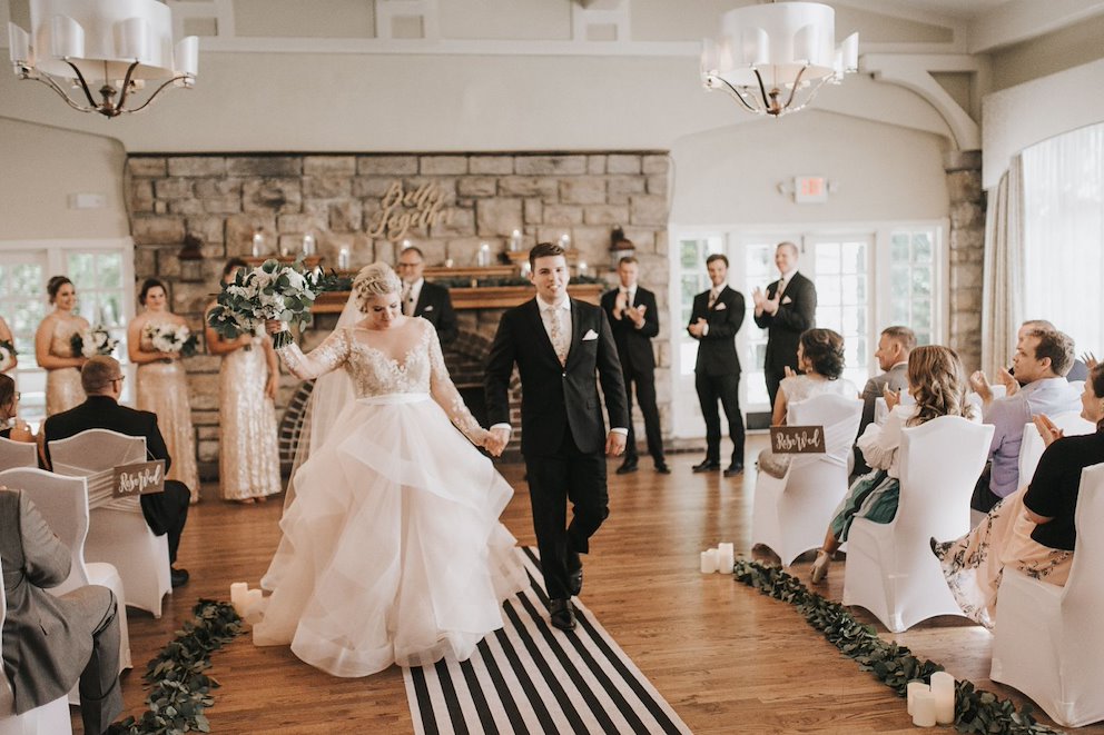 newlywed couple at the elms hotel and spa