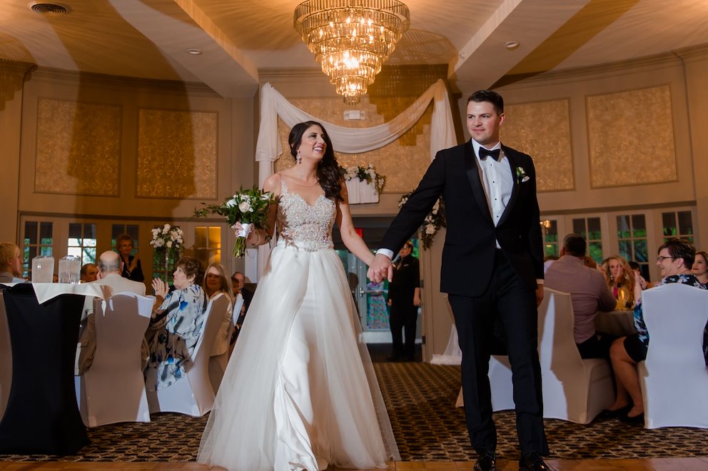 newlywed couple at the elms hotel and spa